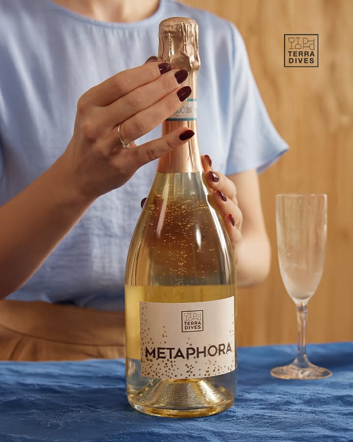 Stappa l’estate. 🥂☀️
Metaphora, il gusto delle giornate che non vorresti